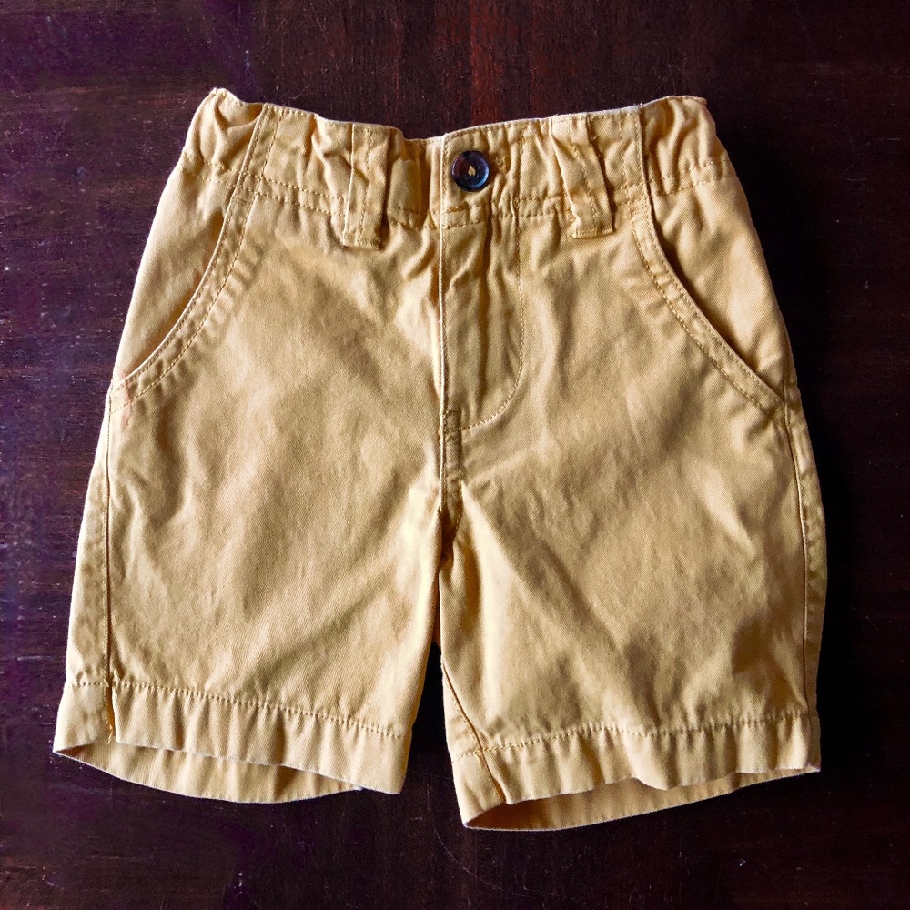 Mini Boden Sweetcorn Yellow Chino Shorts